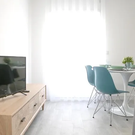 Appartement With One Bedroom In With Wonderful City View Balcony And Wifi *