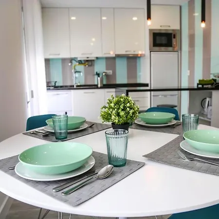 With One Bedroom In With Wonderful City View Balcony And Wifi Appartement Nazaré