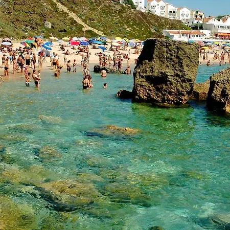 With One Bedroom In With Wonderful City View Balcony And Wifi Nazaré
